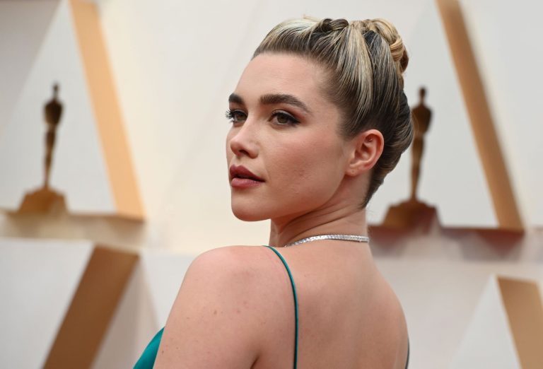 Florence Pugh body measurements nose job facelift