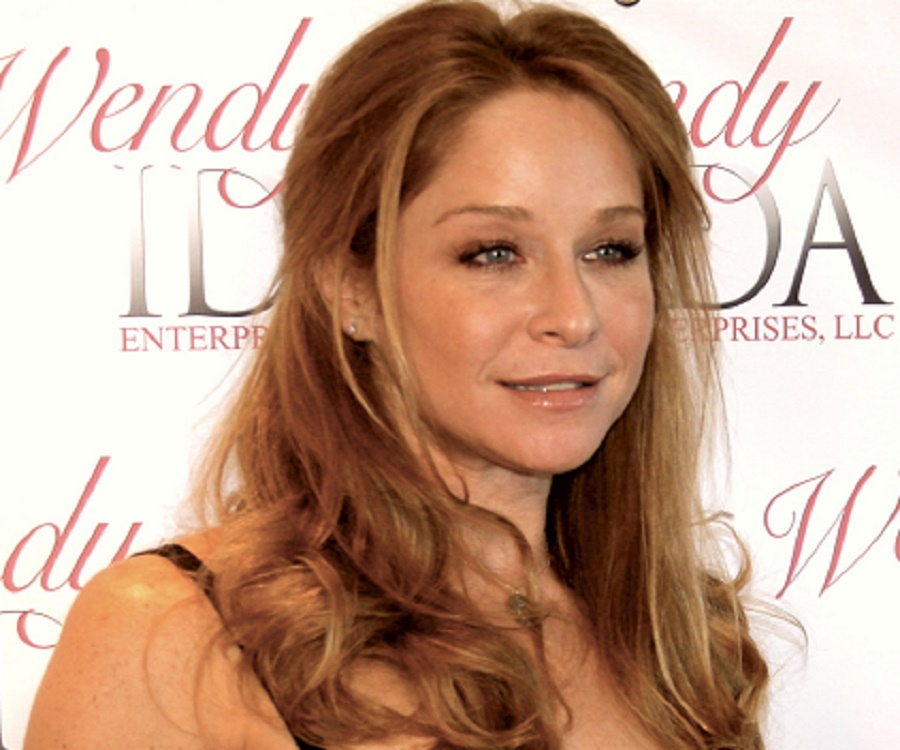 Jamie Luner body measurements nose job lips