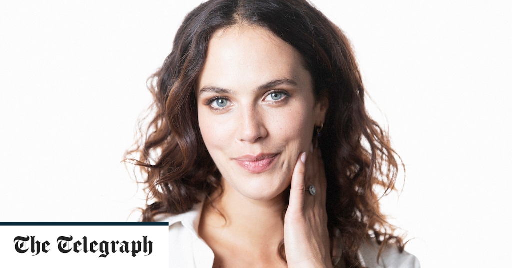 Jessica Brown Findlay boob job botox nose job