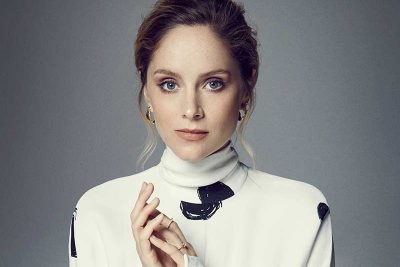 Sophie Rundle body measurements nose job lips