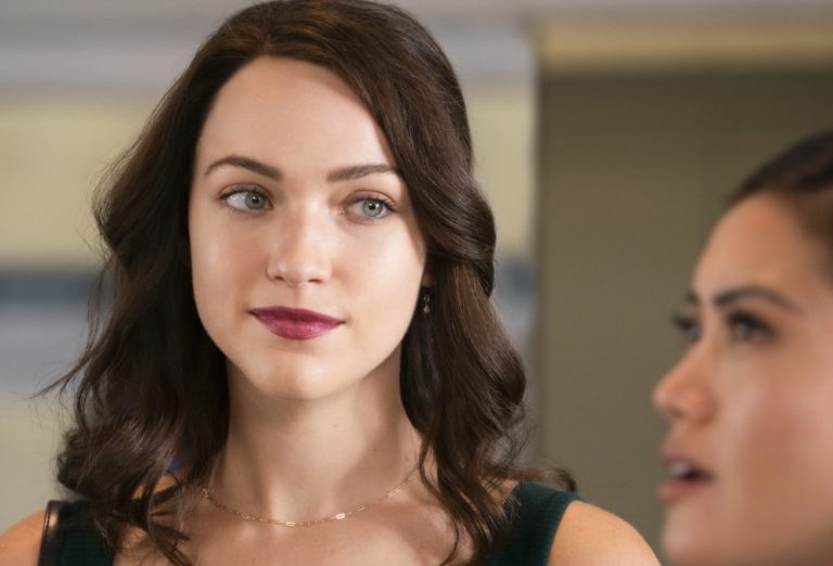 Violett Beane body measurements nose job facelift