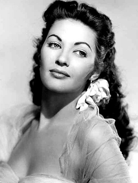 Yvonne De Carlo Cosmetic Surgery Face