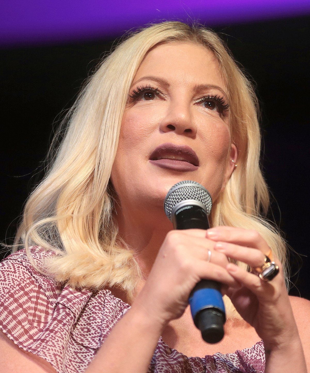 Did Tori Spelling Undergo Plastic Surgery? Body Measurements and More