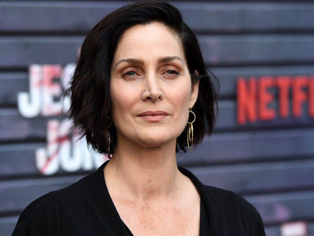 Carrie-Anne Moss Plastic Surgery Face