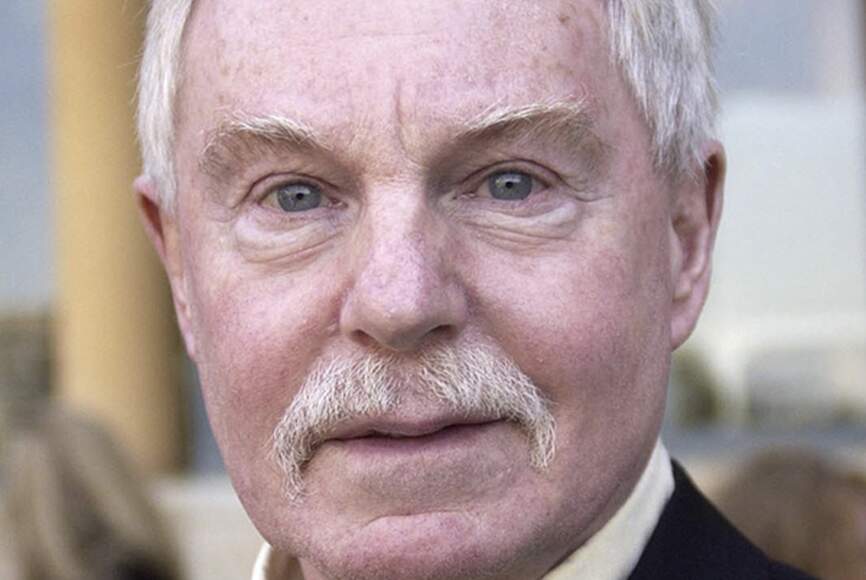 Derek Jacobi Cosmetic Surgery Face