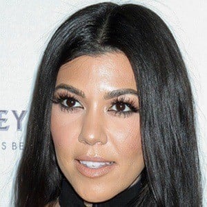 Kourtney Kardashian Plastic Surgery Face